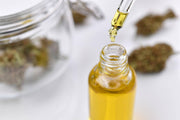 Frasco de óleo de CBD